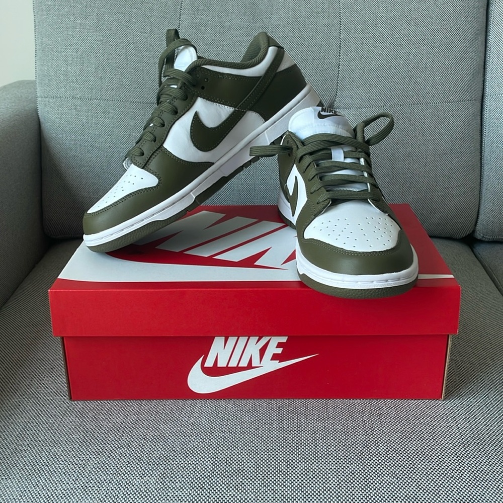 Nike Dunk Low (women)